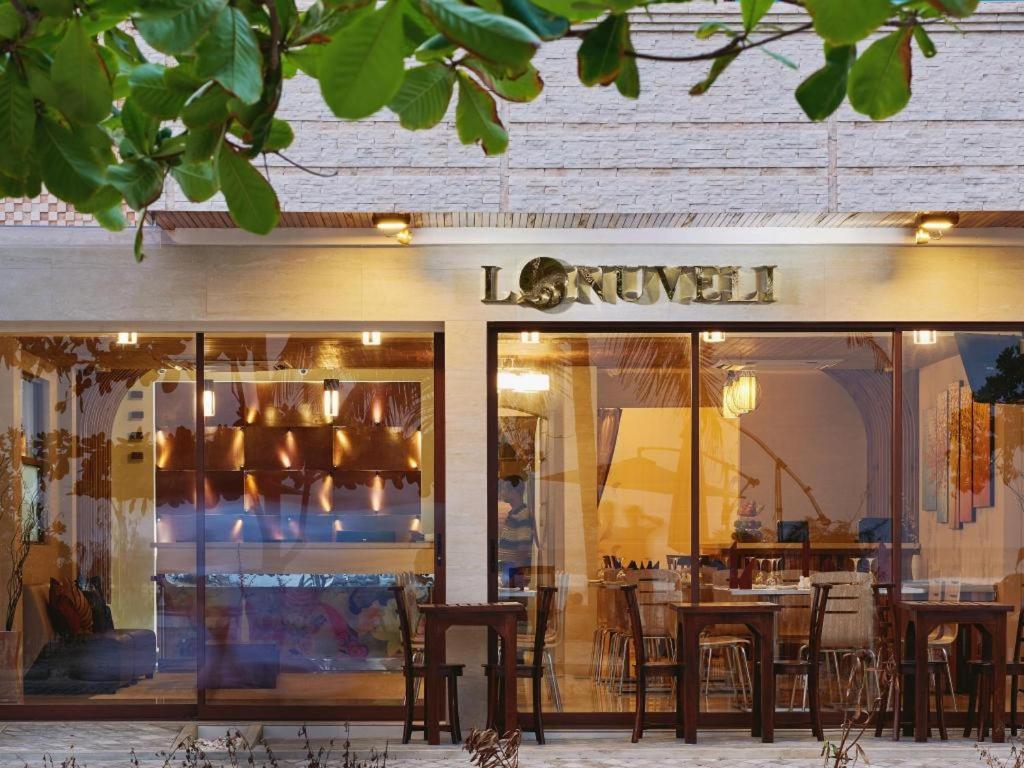 Готель Lonuveli Хулхумале Екстер'єр фото